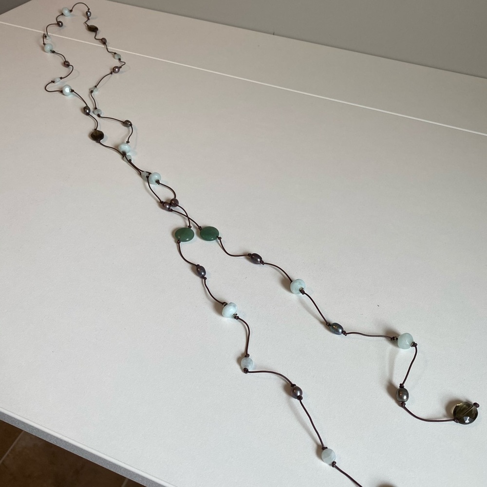 Stella & Dot green/grey lariat necklace